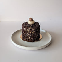Load image into Gallery viewer, *LIMITED EDITION Christmas Mini Cake Box (Box of 4)