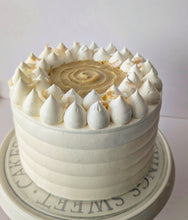 Load image into Gallery viewer, Pandan Durian Cake